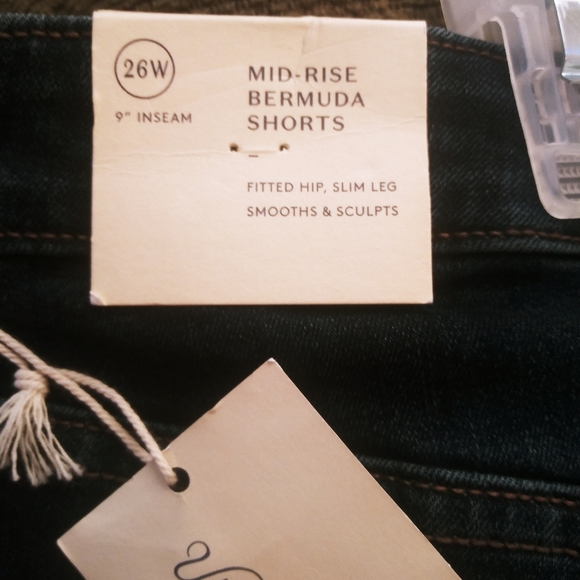 Mid-Rise Bermuda Shorts NWT - Picture 4 of 6